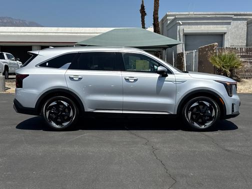 Silky Silver 2025 Kia Sorento Hybrid EX