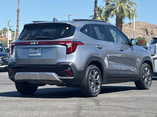 Steel Gray 2024 Kia Seltos S