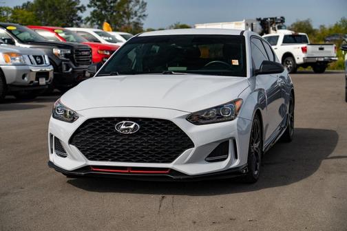 2020 Hyundai Veloster Base