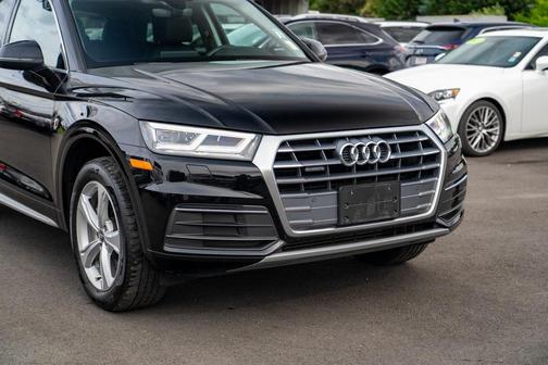 2020 Audi Q5 45 Premium Plus