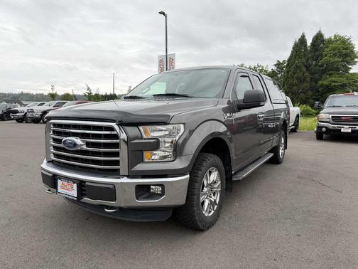 Magnetic Metallic 2016 Ford F-150 XLT
