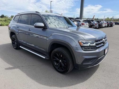 Platinum Gray Metallic 2019 Volkswagen Atlas 3.6L S