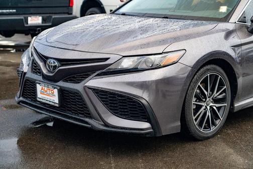 2021 Toyota Camry SE