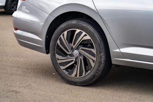 Pyrite Silver Metallic 2019 Volkswagen Jetta 1.4T SEL Premium