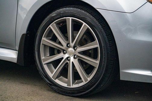 2013 Subaru Legacy Sport