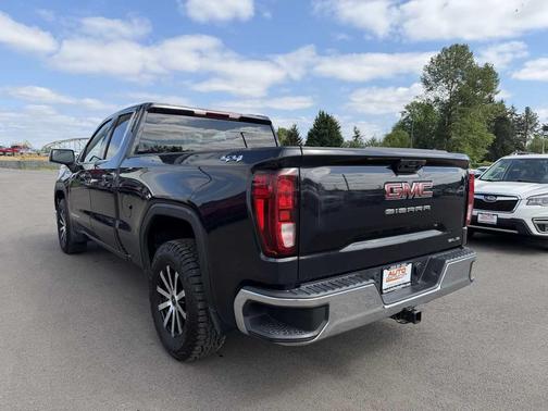 Titanium Rush Metallic 2023 GMC Sierra 1500 SLE