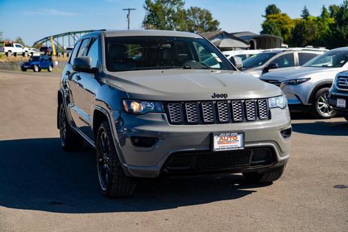 2021 Jeep Grand Cherokee Laredo