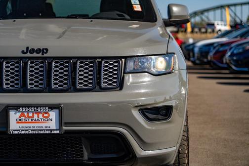 2021 Jeep Grand Cherokee Laredo