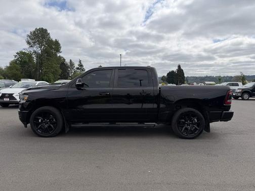 Diamond Black Crystal Pearl 2021 RAM 1500 Sport