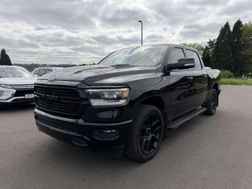 Diamond Black Crystal Pearl 2021 RAM 1500 Sport