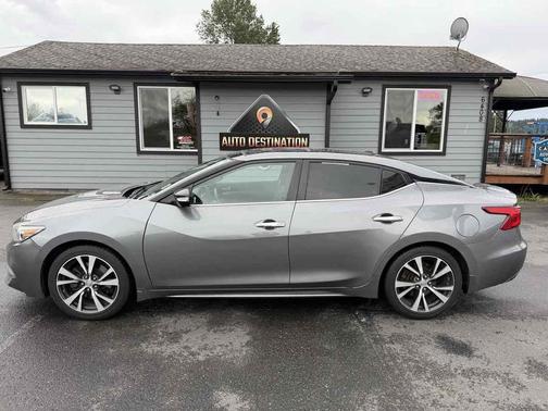 Gun Metallic 2017 Nissan Maxima 3.5 Platinum