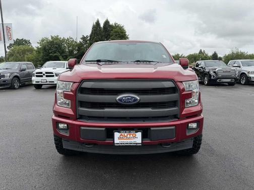 Ruby Red Metallic Tinted Clearcoat 2017 Ford F-150 Lariat