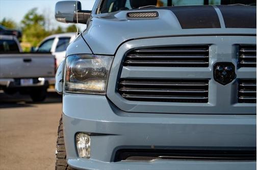 2015 RAM 1500 Sport