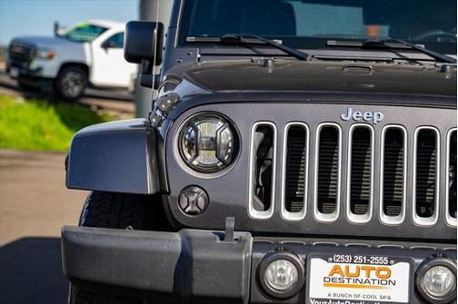 2016 Jeep Wrangler Unlimited Sahara