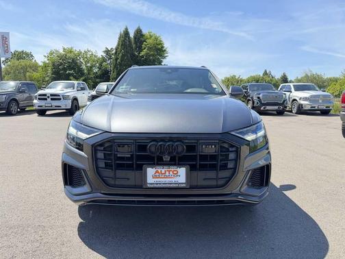 Daytona Gray Pearl Effect 2020 Audi Q8 55 Premium Plus