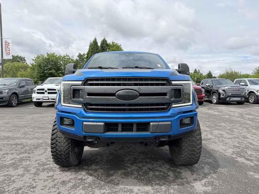 Velocity Blue Metallic 2019 Ford F-150 XLT