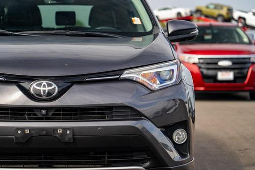 2018 Toyota RAV4 Platinum
