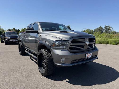 Mineral Gray Metallic 2013 RAM 1500 Sport