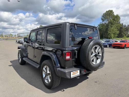 Black Clearcoat 2020 Jeep Wrangler Unlimited Sahara