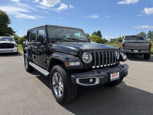 Black Clearcoat 2020 Jeep Wrangler Unlimited Sahara