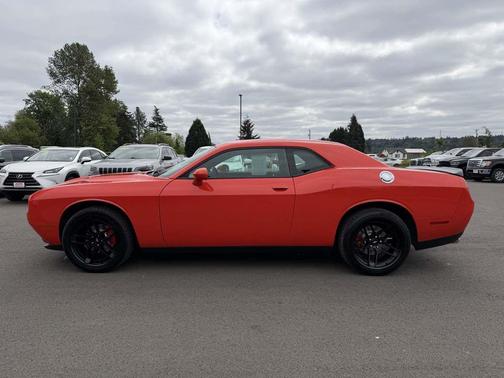 Go Mango 2016 Dodge Challenger SXT