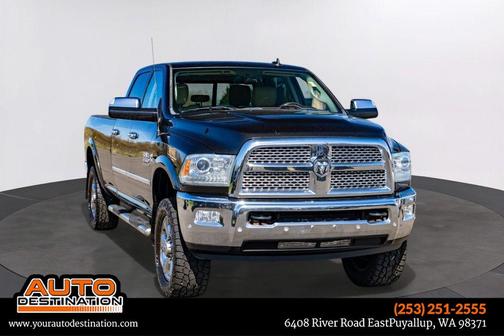 Brilliant Black Crystal Pearlcoat 2016 RAM 3500 Laramie