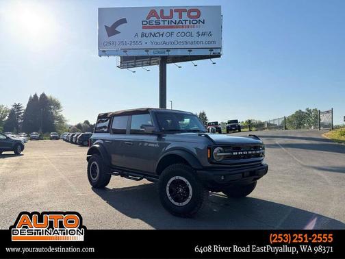 Carbonized Gray Metallic 2023 Ford Bronco Outer Banks