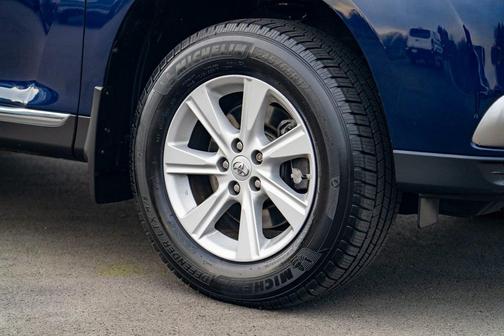 2013 Toyota Highlander SE