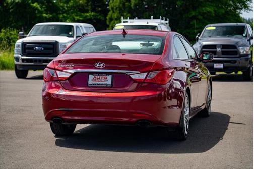 2011 Hyundai SONATA SE