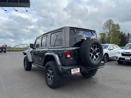 Granite Crystal Metallic Clearcoat 2019 Jeep Wrangler Unlimited Rubicon