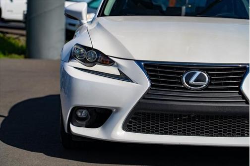 2015 Lexus IS 250 Crafted Line