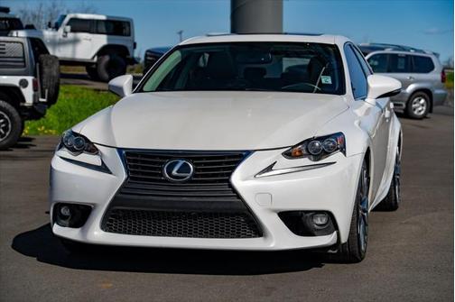 2015 Lexus IS 250 Crafted Line