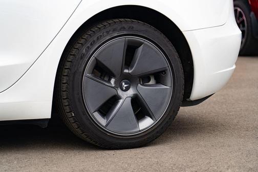 2023 Tesla Model 3 Standard Range