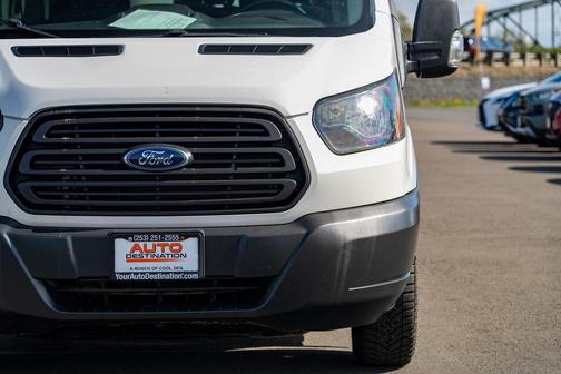 2017 Ford Transit-150 XL
