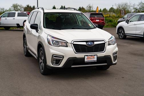Crystal White Pearl 2019 Subaru Forester Touring
