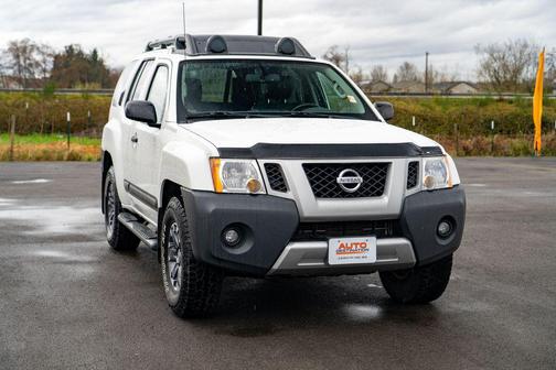 Glacier 2015 Nissan Xterra X