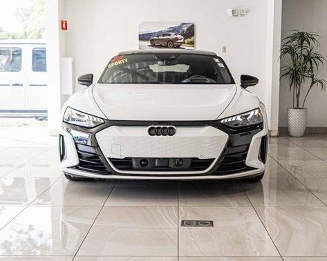 2023 Audi RS e-tron GT Base