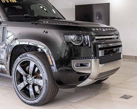 2023 Land Rover Defender 110 SE