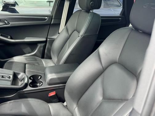 2023 Porsche Macan GTS