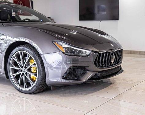 2023 Maserati Ghibli Modena Q4