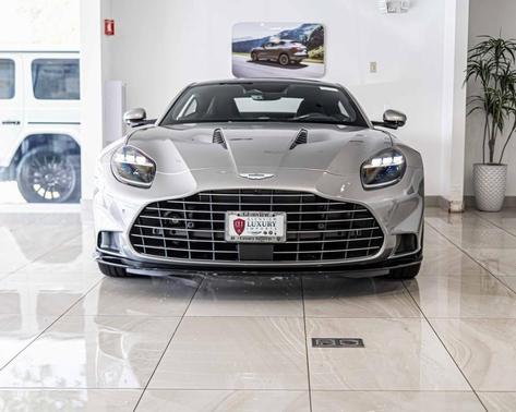 2025 Aston Martin Vanquish Base