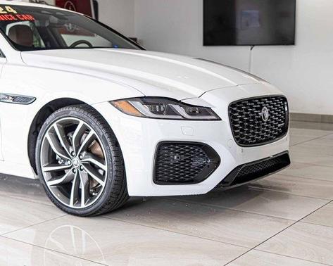 2024 Jaguar XF R-Dynamic SE