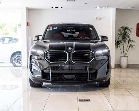Black Sapphire Metallic 2023 BMW XM Base
