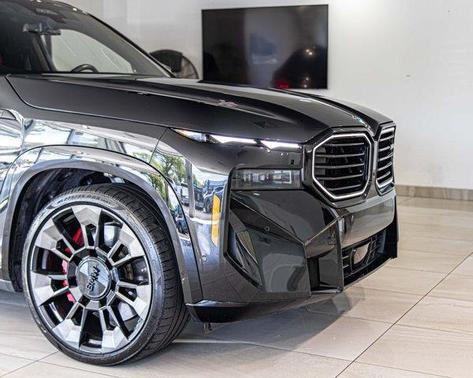 Black Sapphire Metallic 2023 BMW XM Base