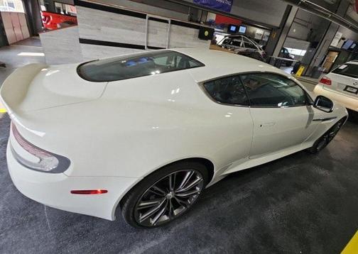 2015 Aston Martin DB9 Base