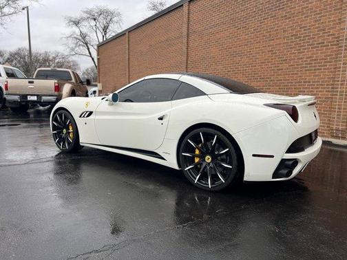 2012 Ferrari California Base