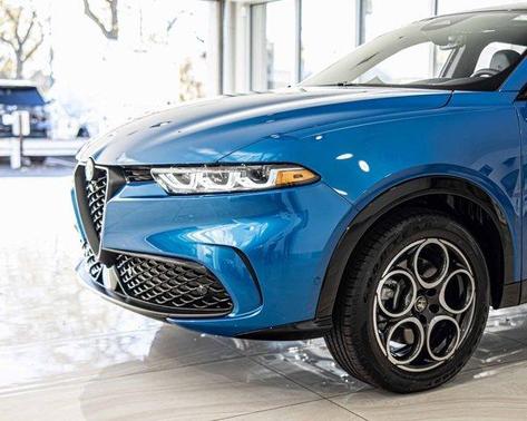 2025 Alfa Romeo Tonale Base