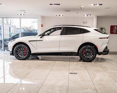 2026 Aston Martin DBX 707