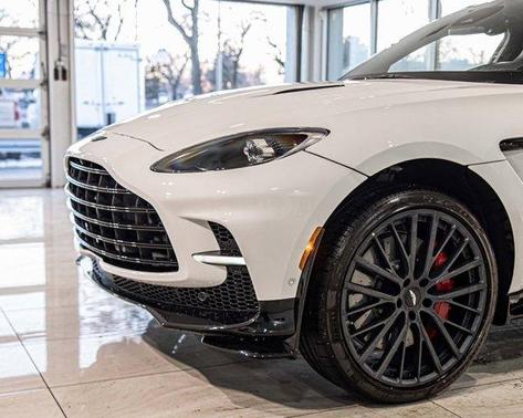 2026 Aston Martin DBX 707