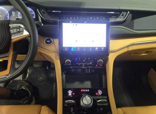 2023 Jeep Grand Cherokee Summit